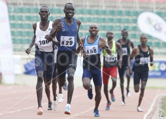 SPHillaryBiwott800M37V0839