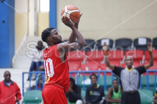 Mustanos attack VS Strathmore Blades Kenya Basketball Federation League