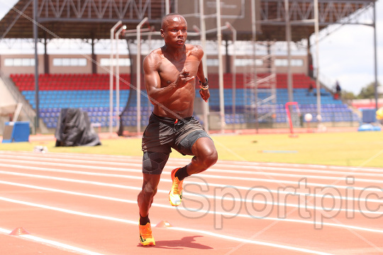 ATHLETES TRAIN FOR KIP KEINO CLASSIC TOUR 