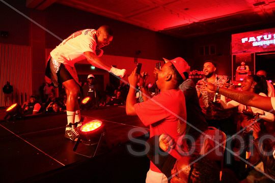 SUPER FEATHER WEIGHT TITLE